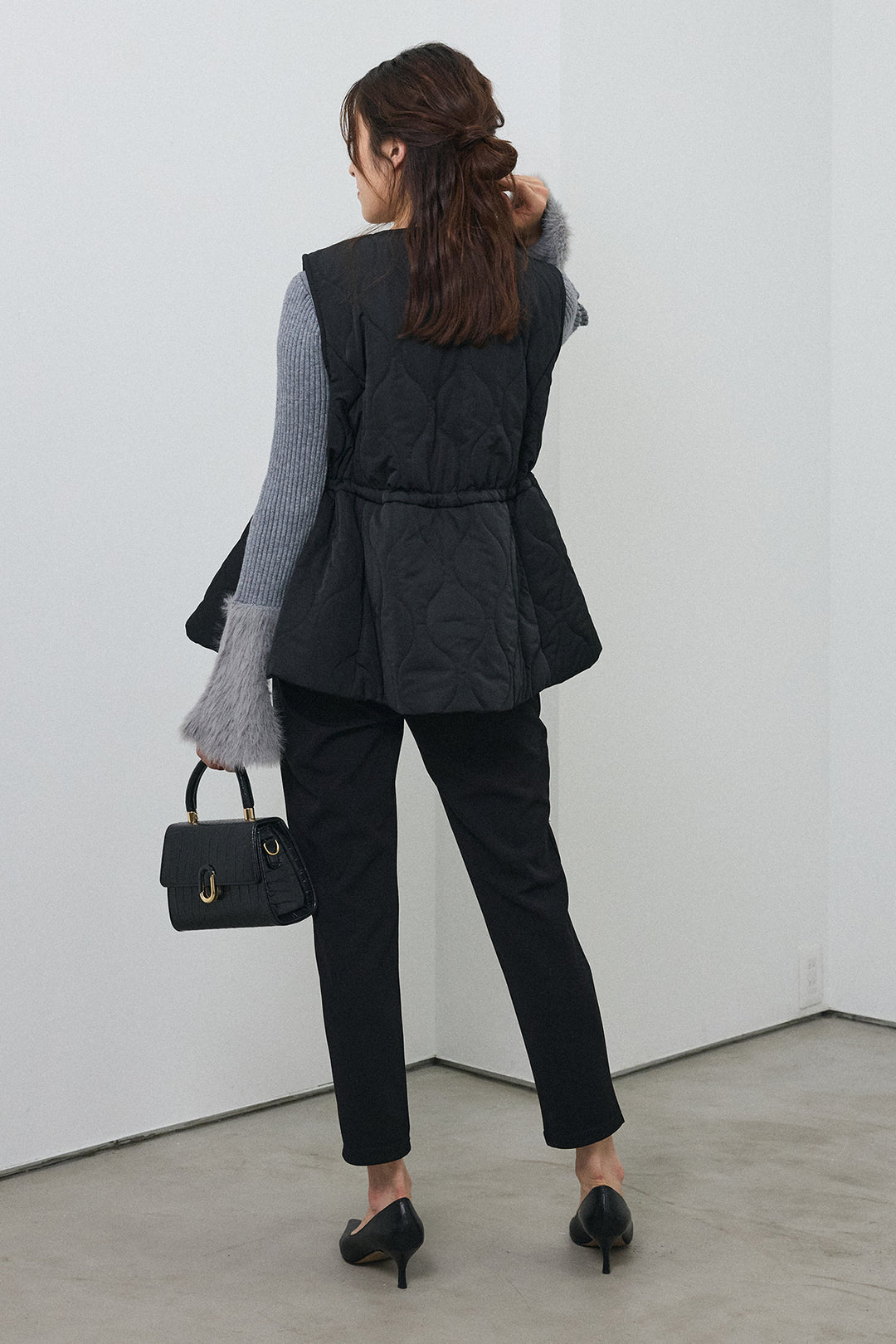 [予約/SET]フェザー切替スリーブフレアニット+キルティングフレアシルエットベスト+センターシームランダムパールパンツ(3set)