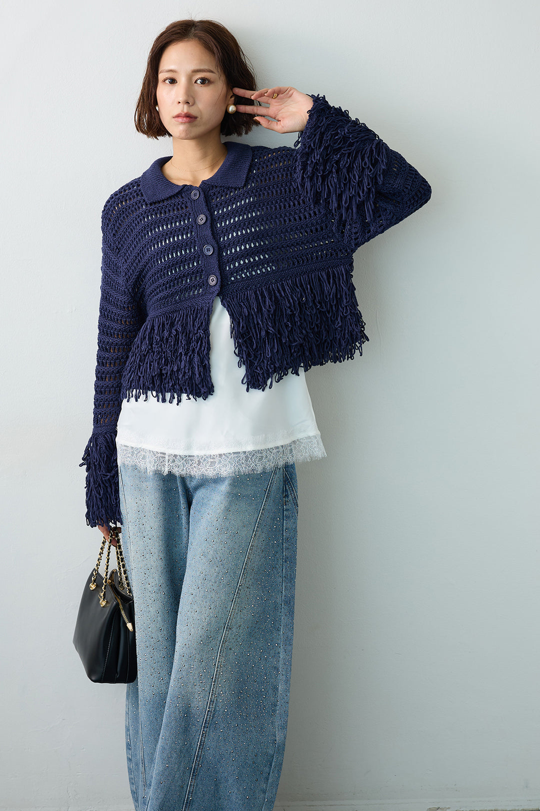 [予約/SET]繊細レースサテンキャミ+メッシュフリンジクロップドニット+スパークルラインストーンカーブデニム(3set)