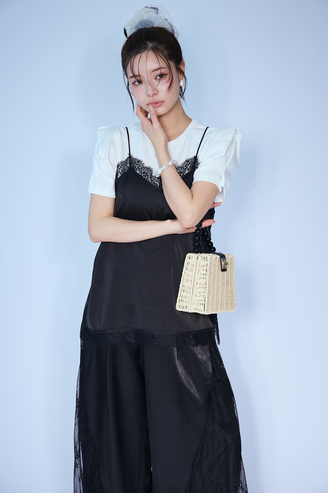 [予約/SET]スクエアショルダーデザインカットトップス+マットサテンレースキャミソール+サイドレースデザインリラックスパンツ(3set)