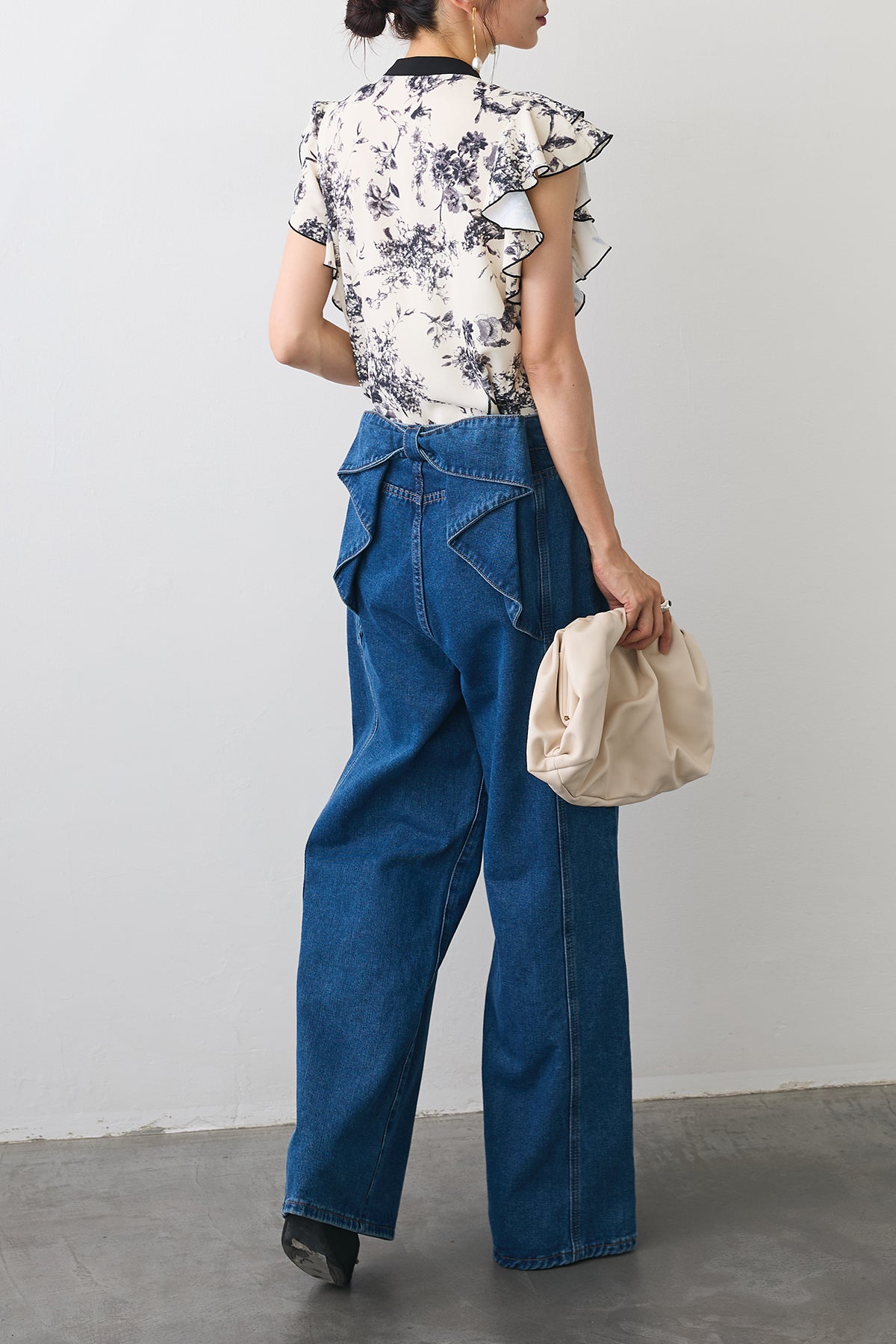 Frene バックリボンデザインデニムパンツ 予約]バックリボンデザインデニムパンツ – Frene