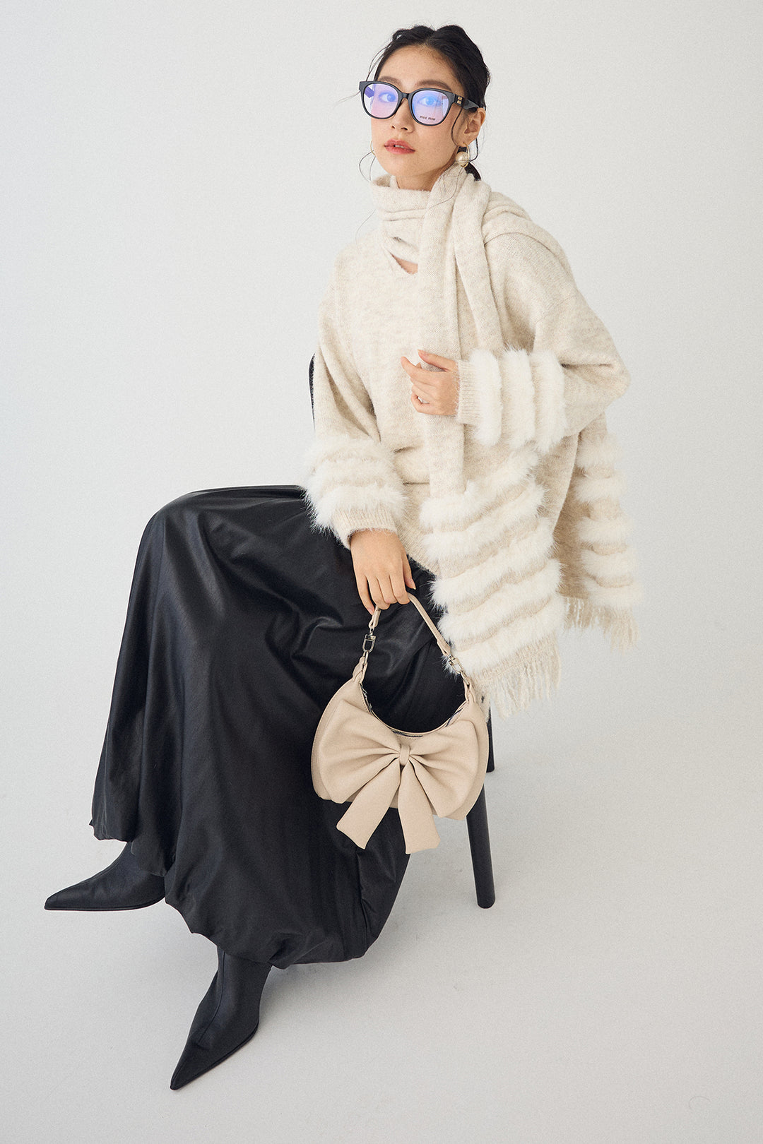 [予約/SET]マフラー付きファーラインデザインニットカーデ+レザーライクバルーンスカート(2set)