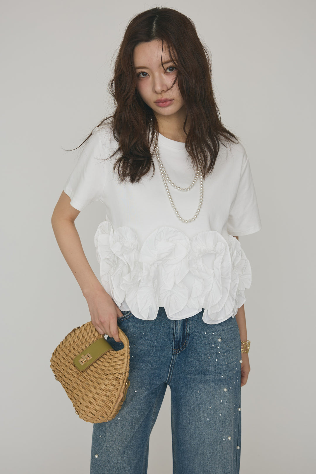 [予約/SET]フリルウェーブヘムカットTシャツ+パールラインストーンハイウエストデニム(2set)