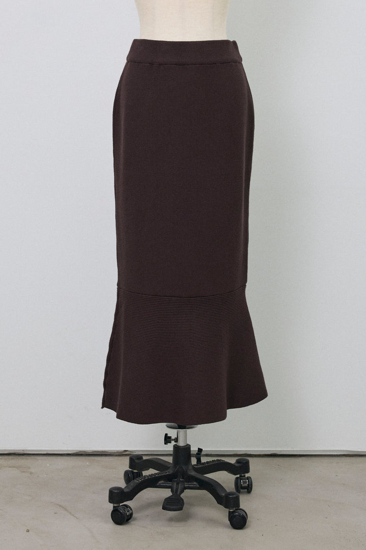 [予約]フロントラッフルデザインニットセットアップ