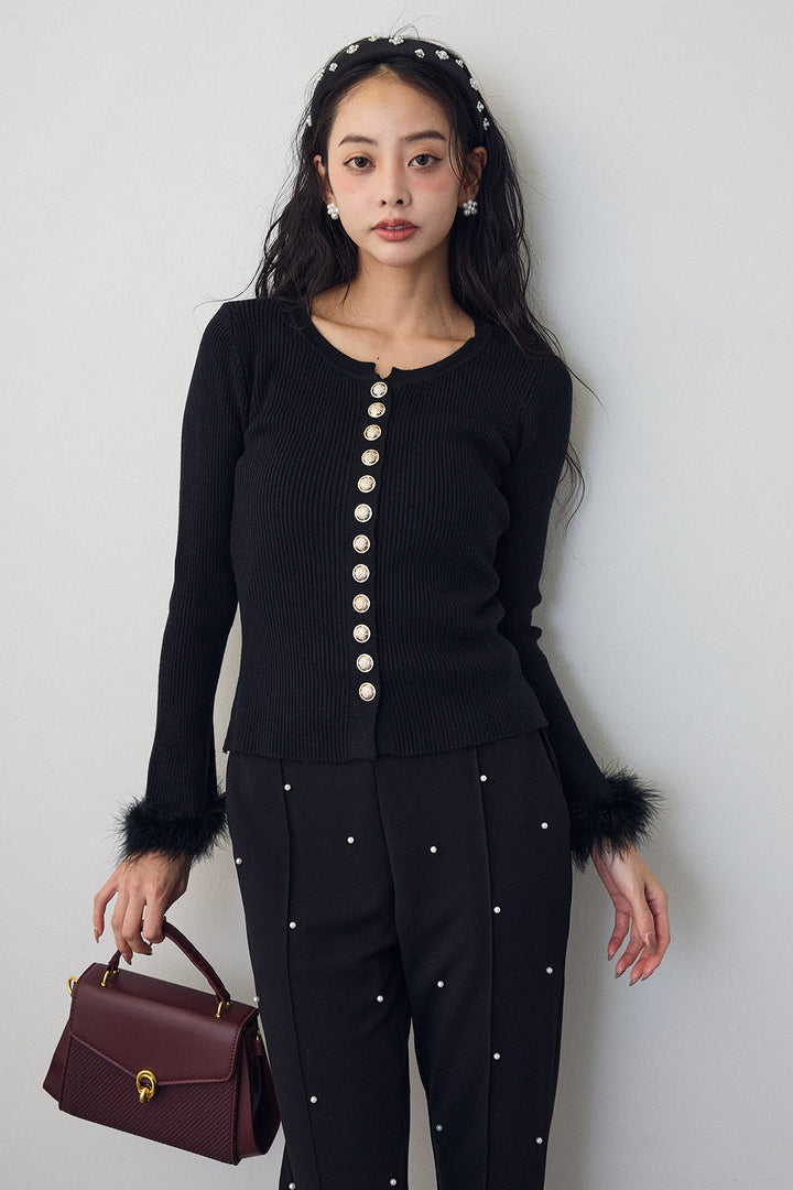 [予約]ファーフレアスリーブゴールドボタンニット