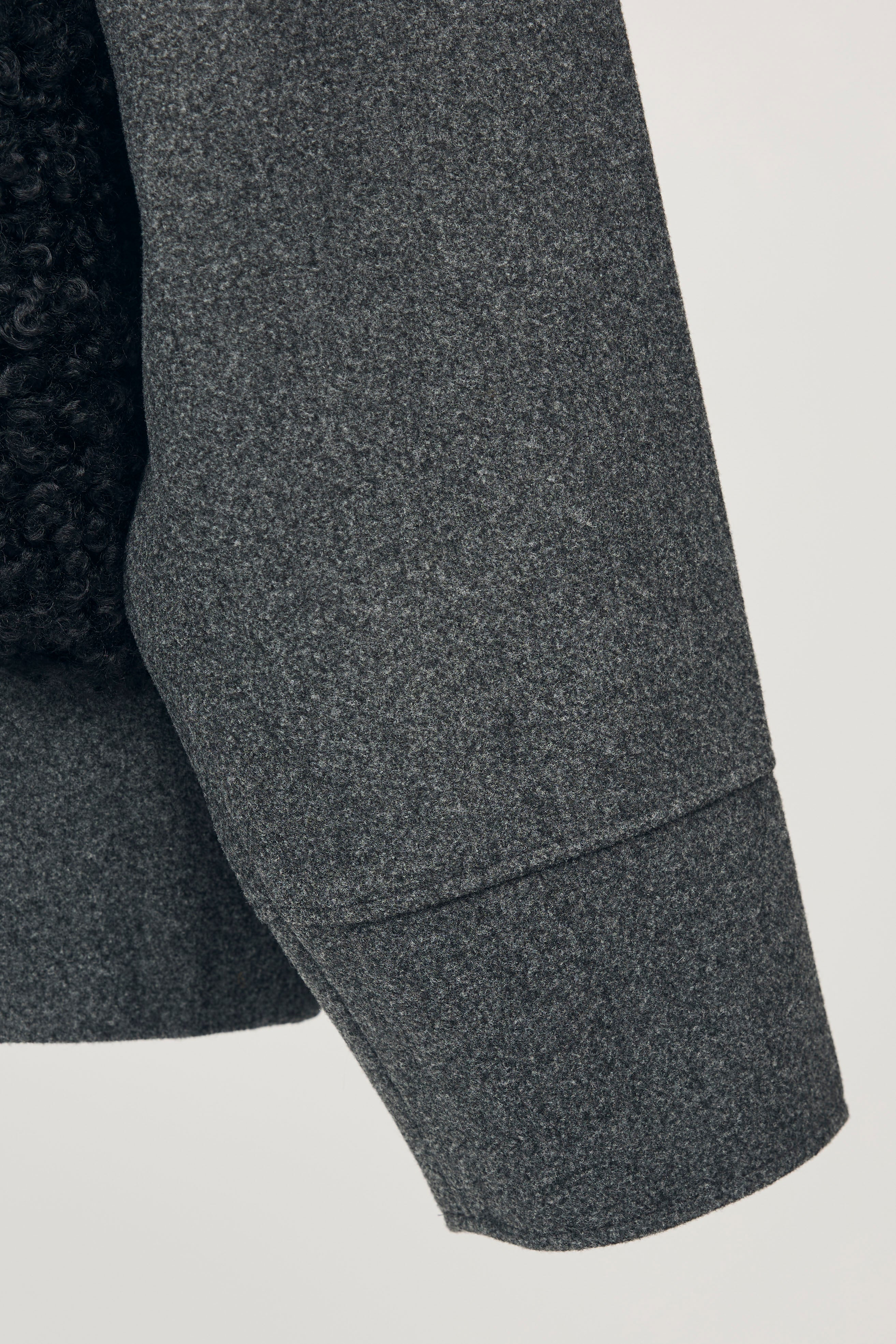 予約]ボアポケットノーカラーコート – Frene