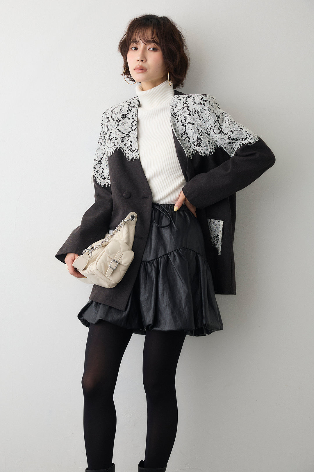 [予約/SET]ベーシックリブタートルニット+ショルダーレースデザインジャケット+フェイクレザーティアードバルーンミニスカート(3set)