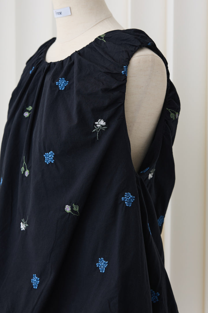 [予約]刺繍ローンバルーンヘムブラウス
