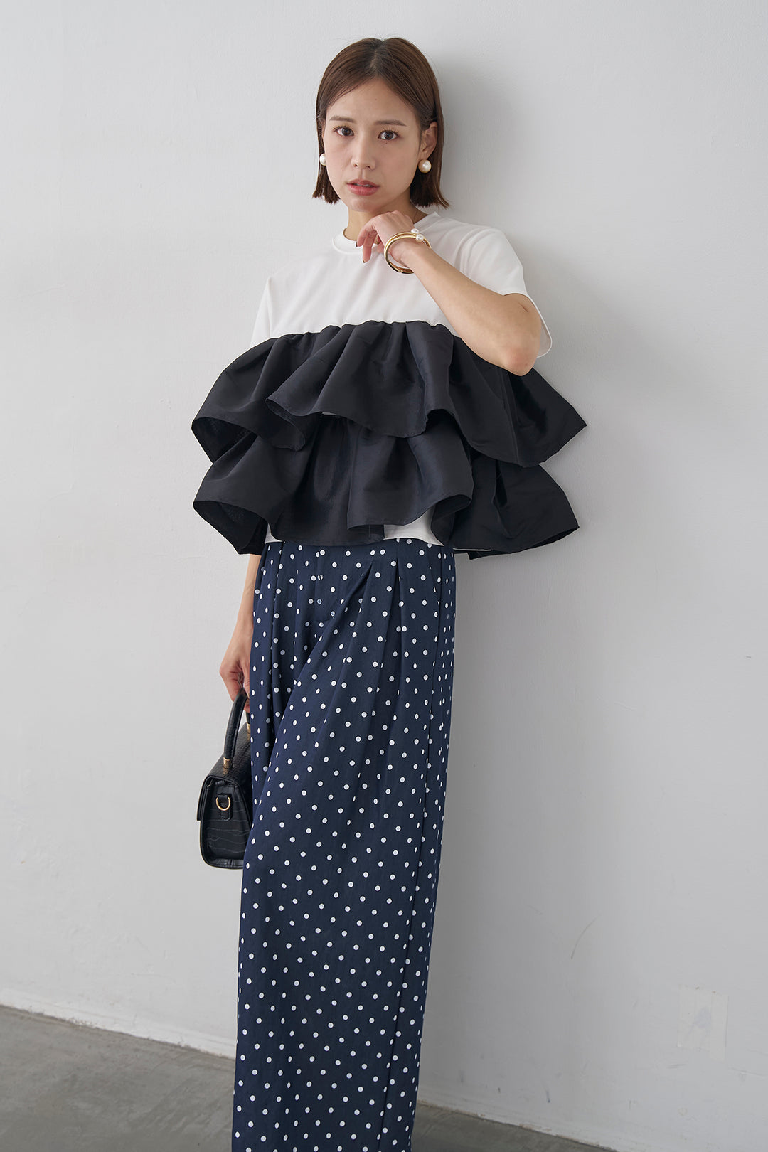 [予約/SET]ナイロンフリルドッキングTシャツ+ハイウエストドットデニムパンツ(2set)