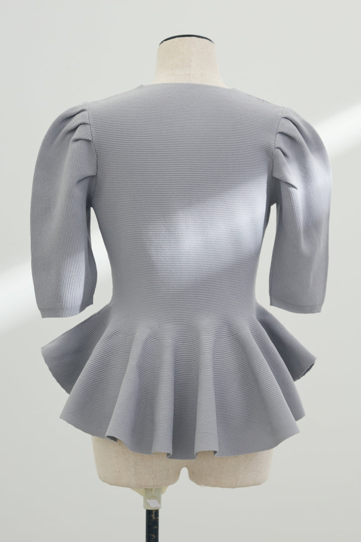 [予約]美ラインペプラムハーフスリーブニット