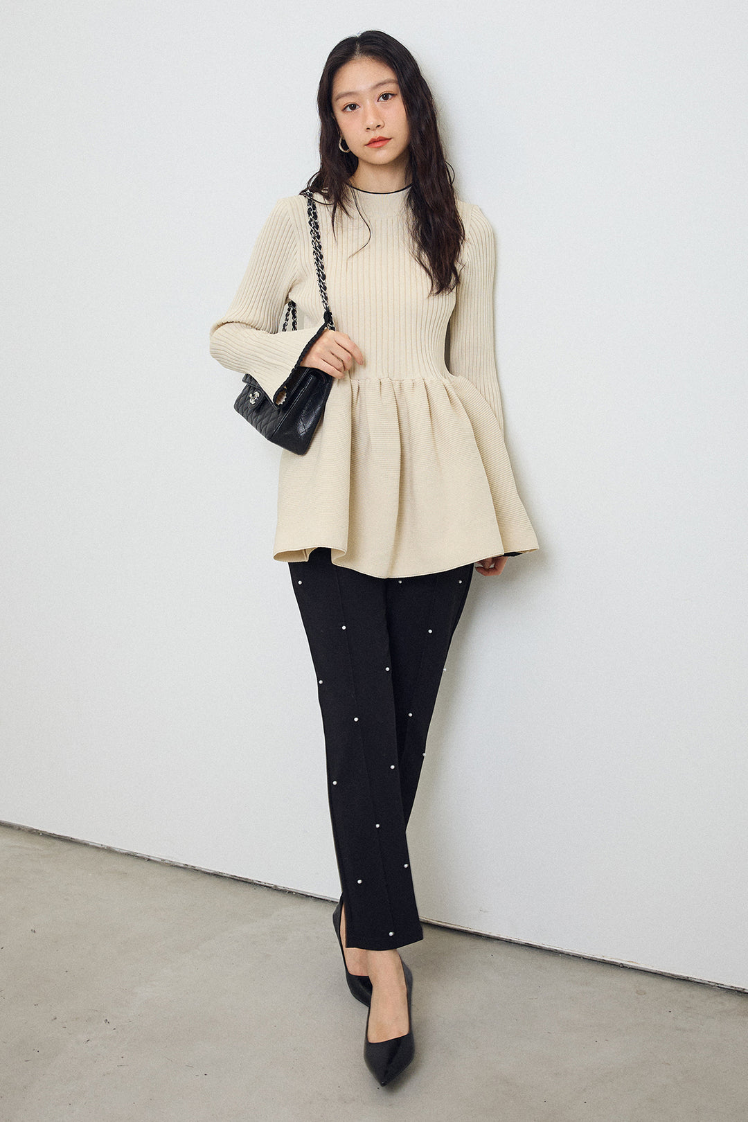 [予約/SET]リブフレア配色スリーブペプラムニット+センターシームランダムパールパンツ(2set)