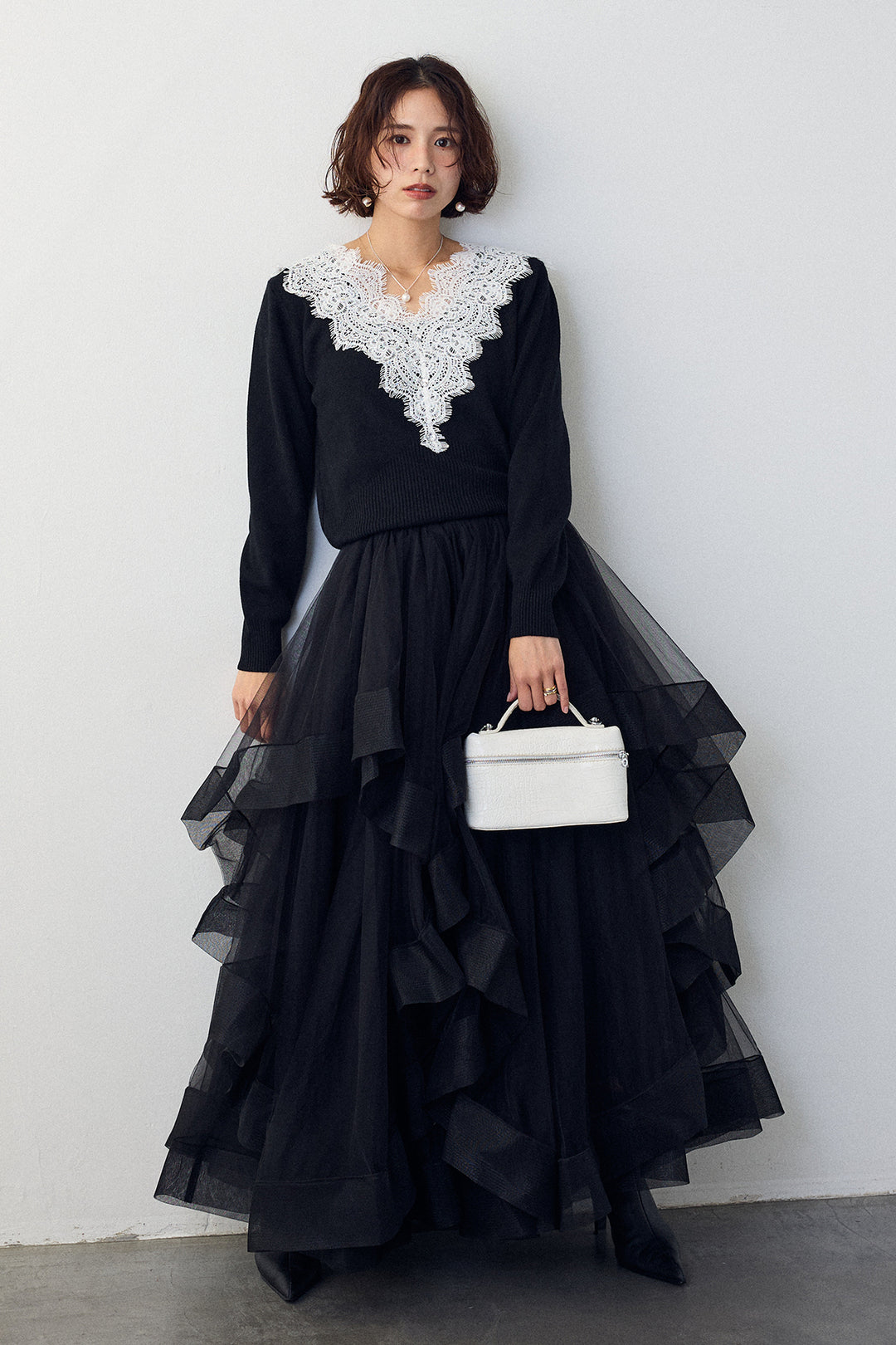 [予約/SET]Vレースデザインニットプルオーバー+ランダムフリルティアードボリュームスカート(2set)