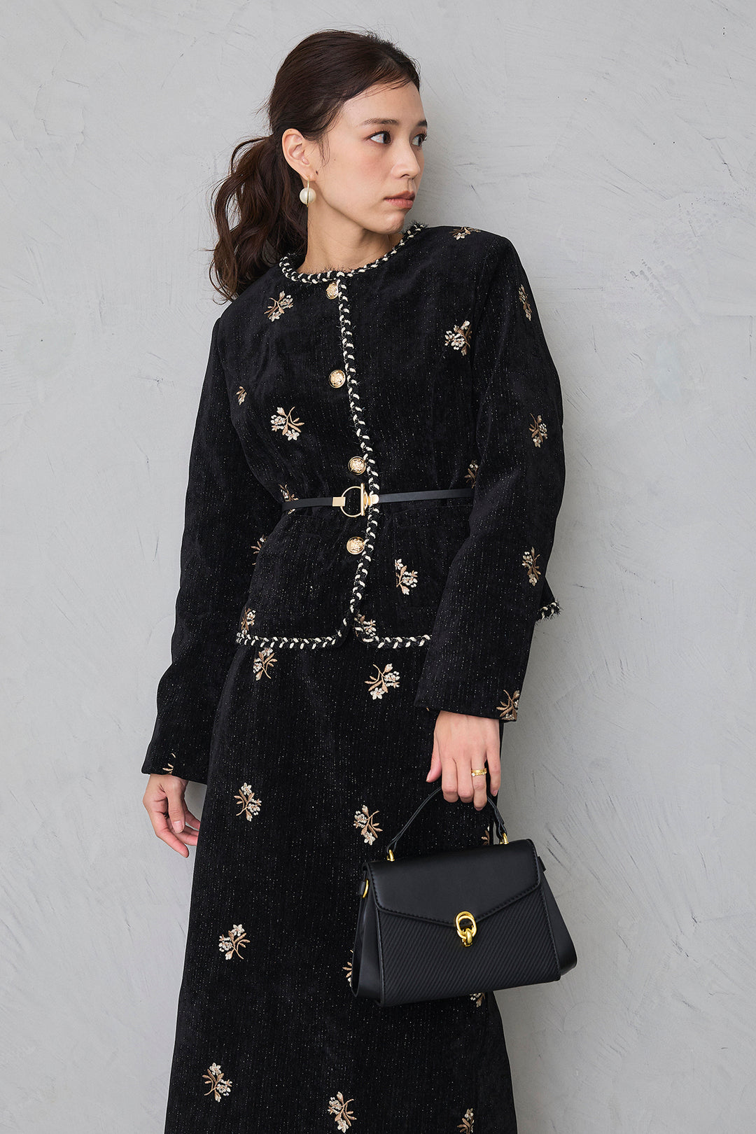 [予約]ヴィンテージフラワー刺繍ラメベロアセットアップ