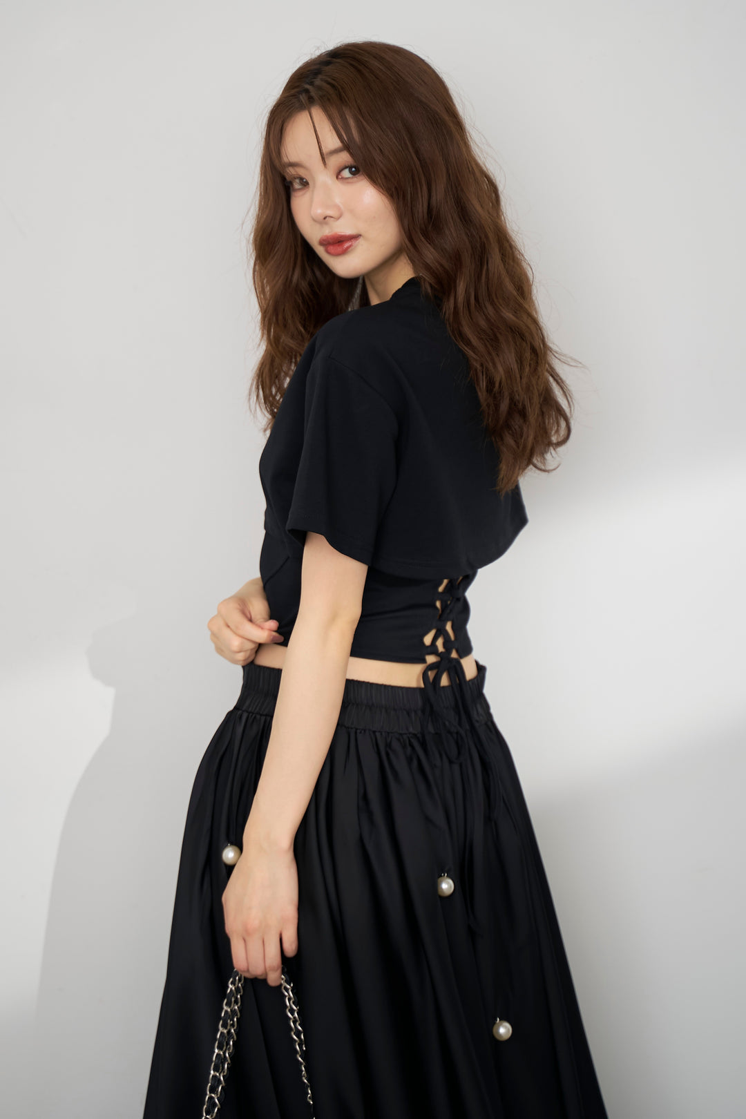 [予約/SET]バックレースアップTシャツ+ビッグパールデコレーションボリュームフレアスカート(2set)