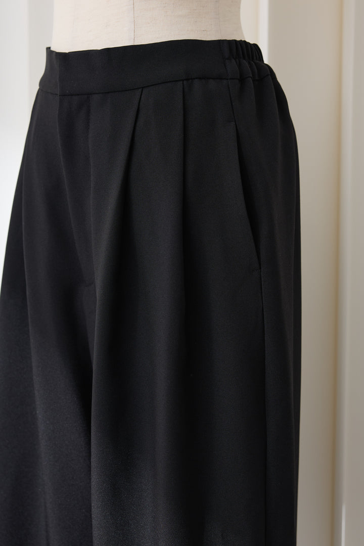 [予約]リネンタッチタックストレートパンツ