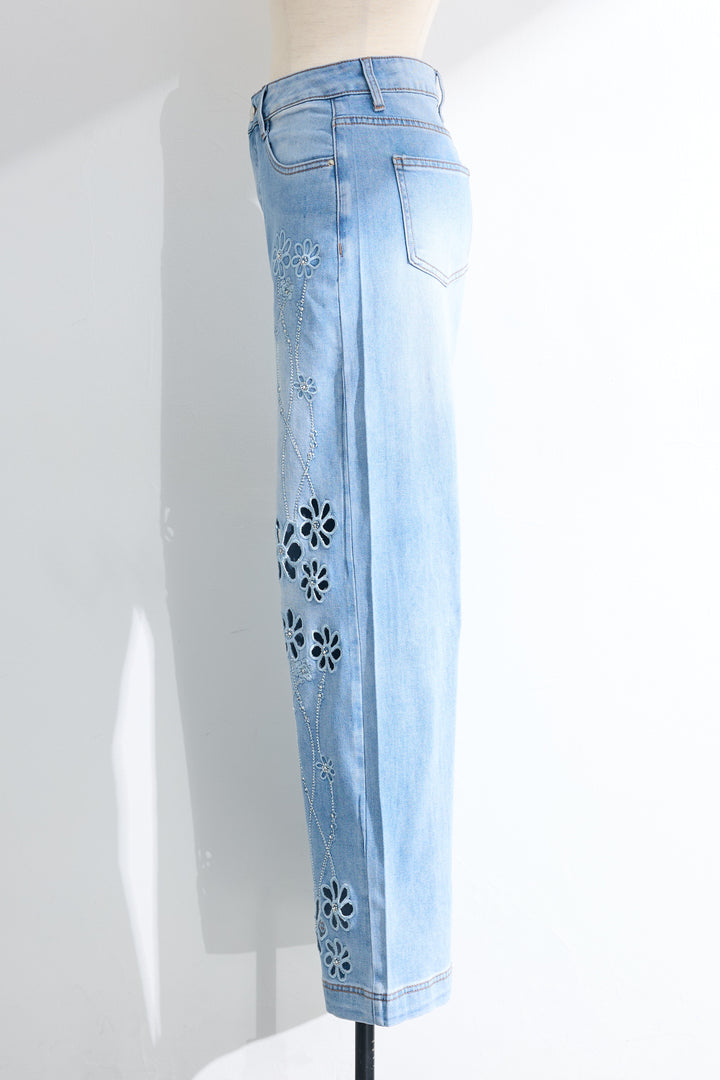 [予約]フラワーカットワークエンブロイダリーデニムパンツ