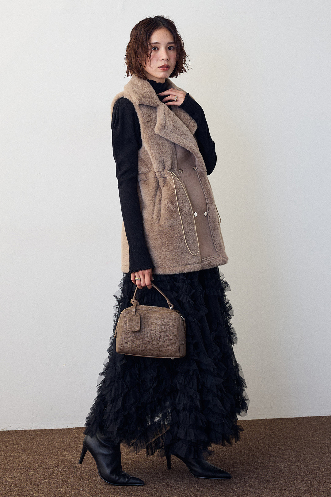 [予約/SET]ネックショルダーパールポイントニット+テディボアウエストドロストベスト(2set)