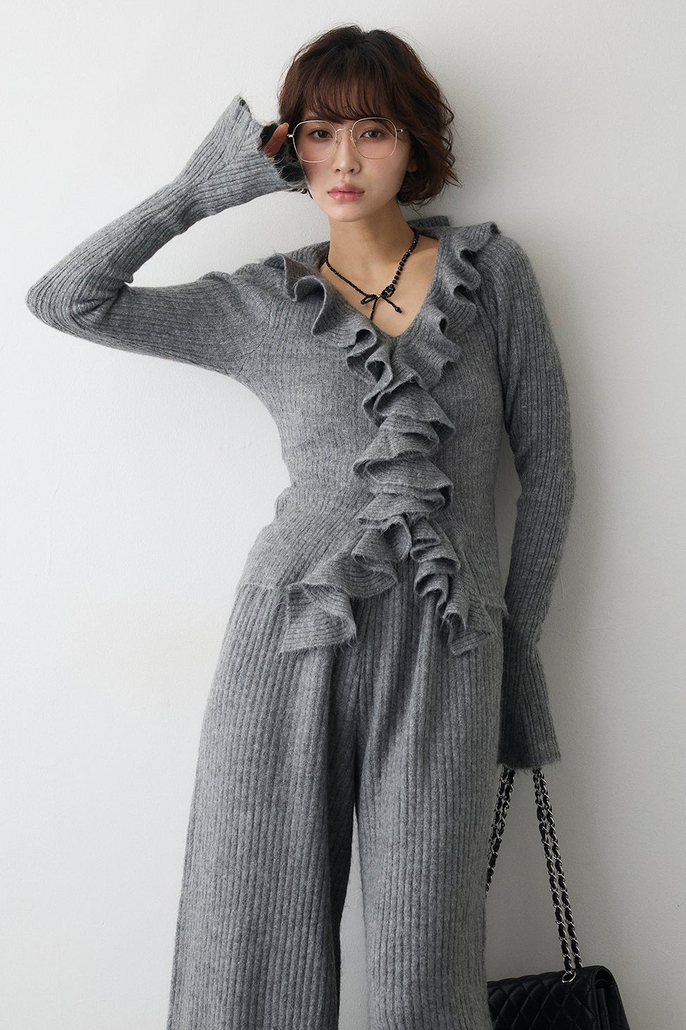 予約]フロントフリル美ラインニットセットアップ – Frene