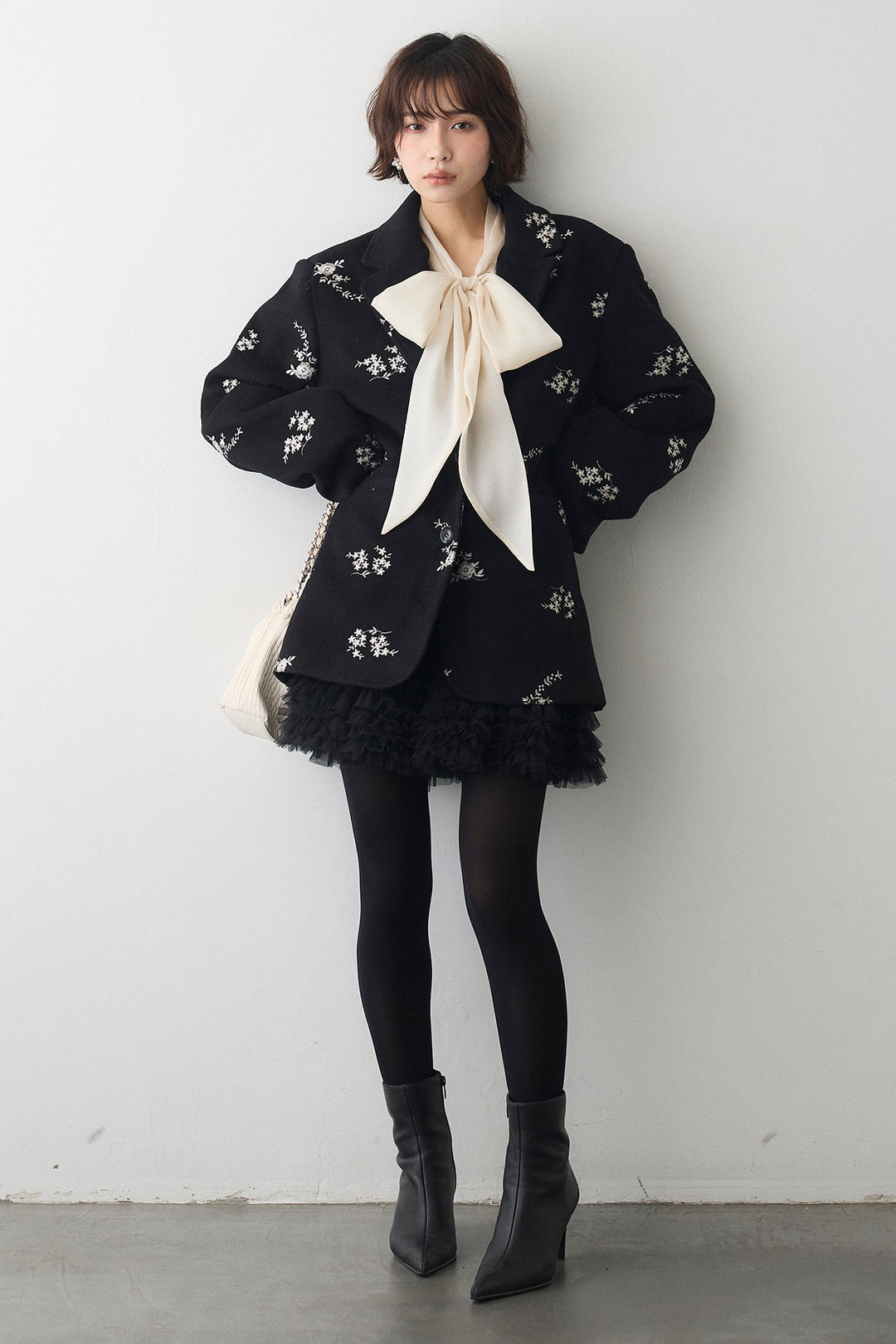 [予約/SET]フラワーエンブロイダリーモッサジャケット+ホイップチュールミニ丈スカート(2set)