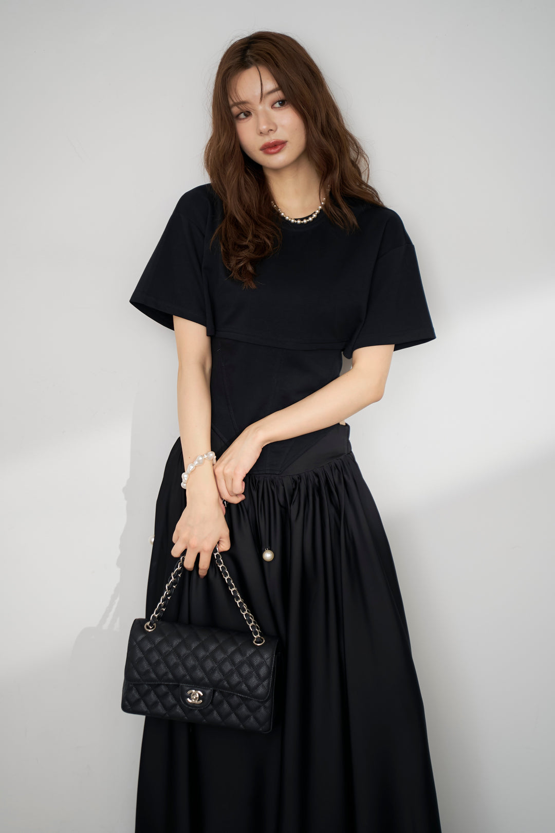 [予約/SET]バックレースアップTシャツ+ビッグパールデコレーションボリュームフレアスカート(2set)
