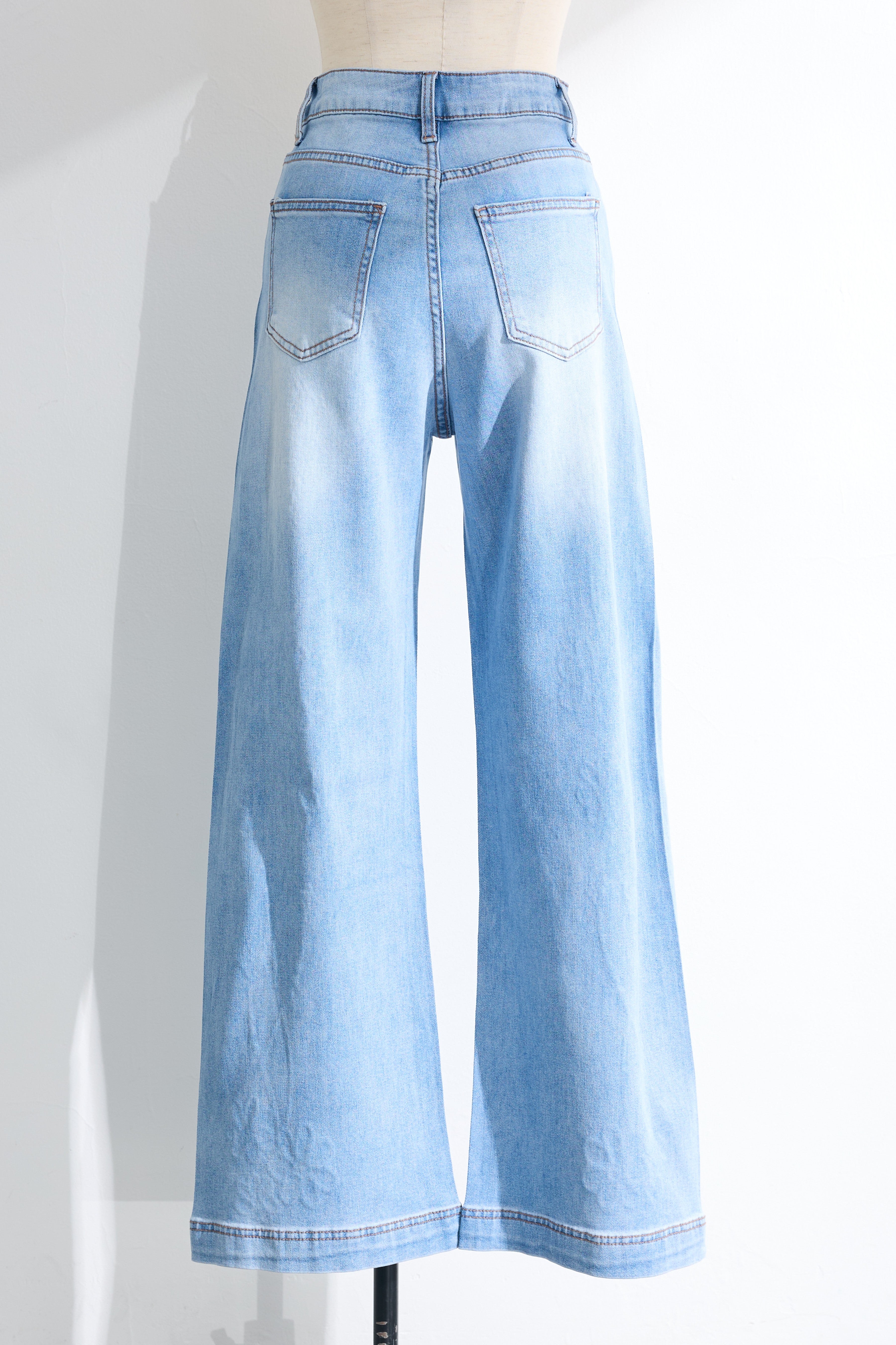 予約]フラワーカットワークエンブロイダリーデニムパンツ – Frene