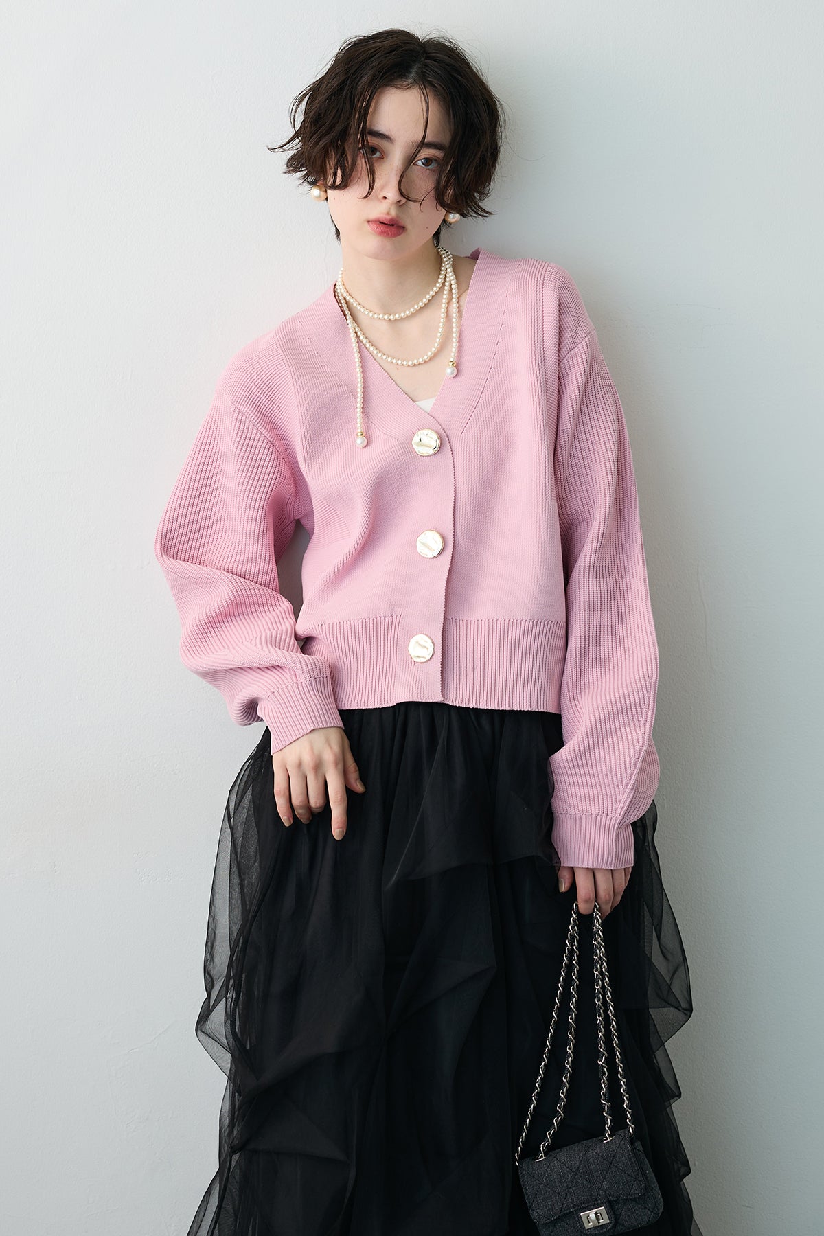 予約]スポンディッシュBIGボタンクロップドカーデ – Frene