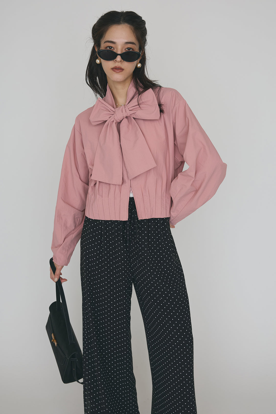 [予約/SET]フロントファスナーヘムタックボウタイブラウス+シアードットリラックスパンツ(2set)