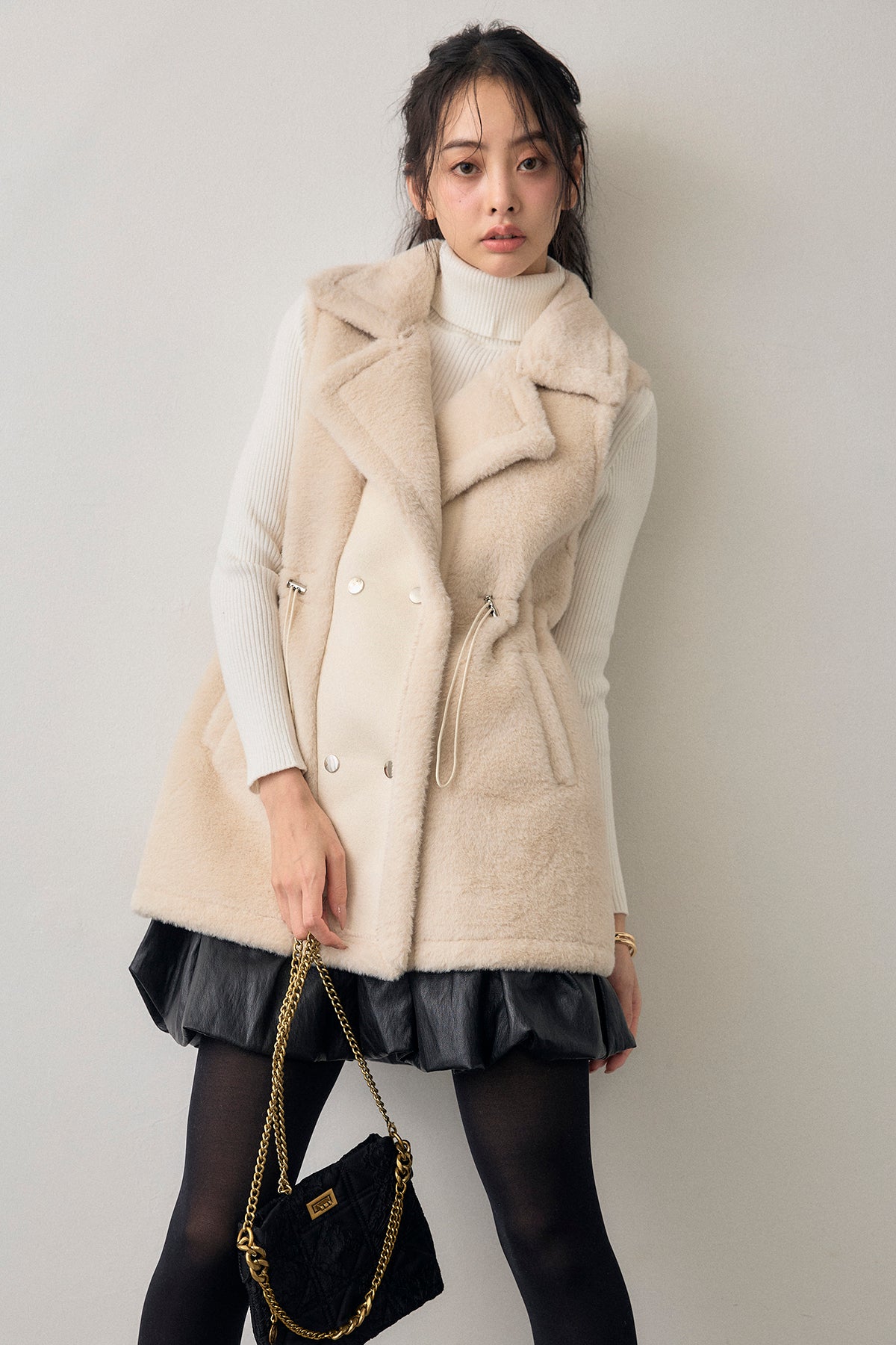 テディボアウエストドロストベストベージュ/Frene 予約]テディボアウエストドロストベスト – Frene