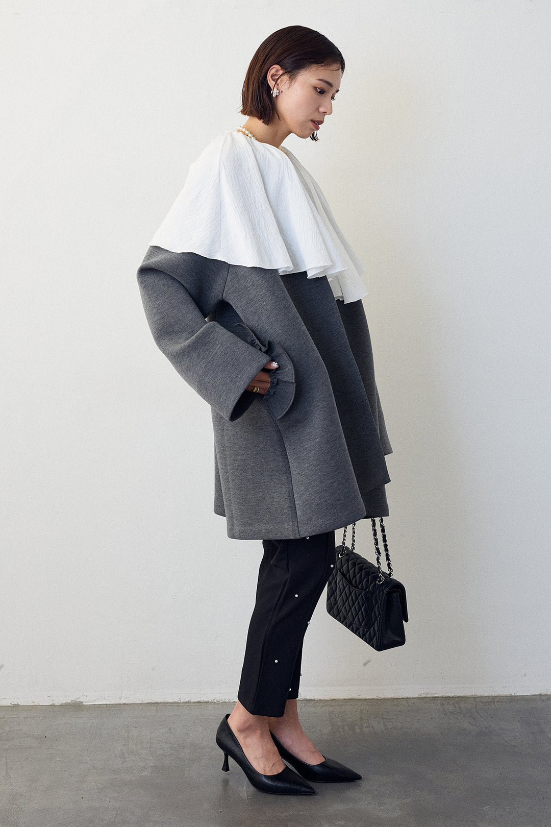 [予約/SET]BIGフリルカラーブラウス+フリルポケットボンディングノーカラーコート+センターシームランダムパールパンツ(3set)