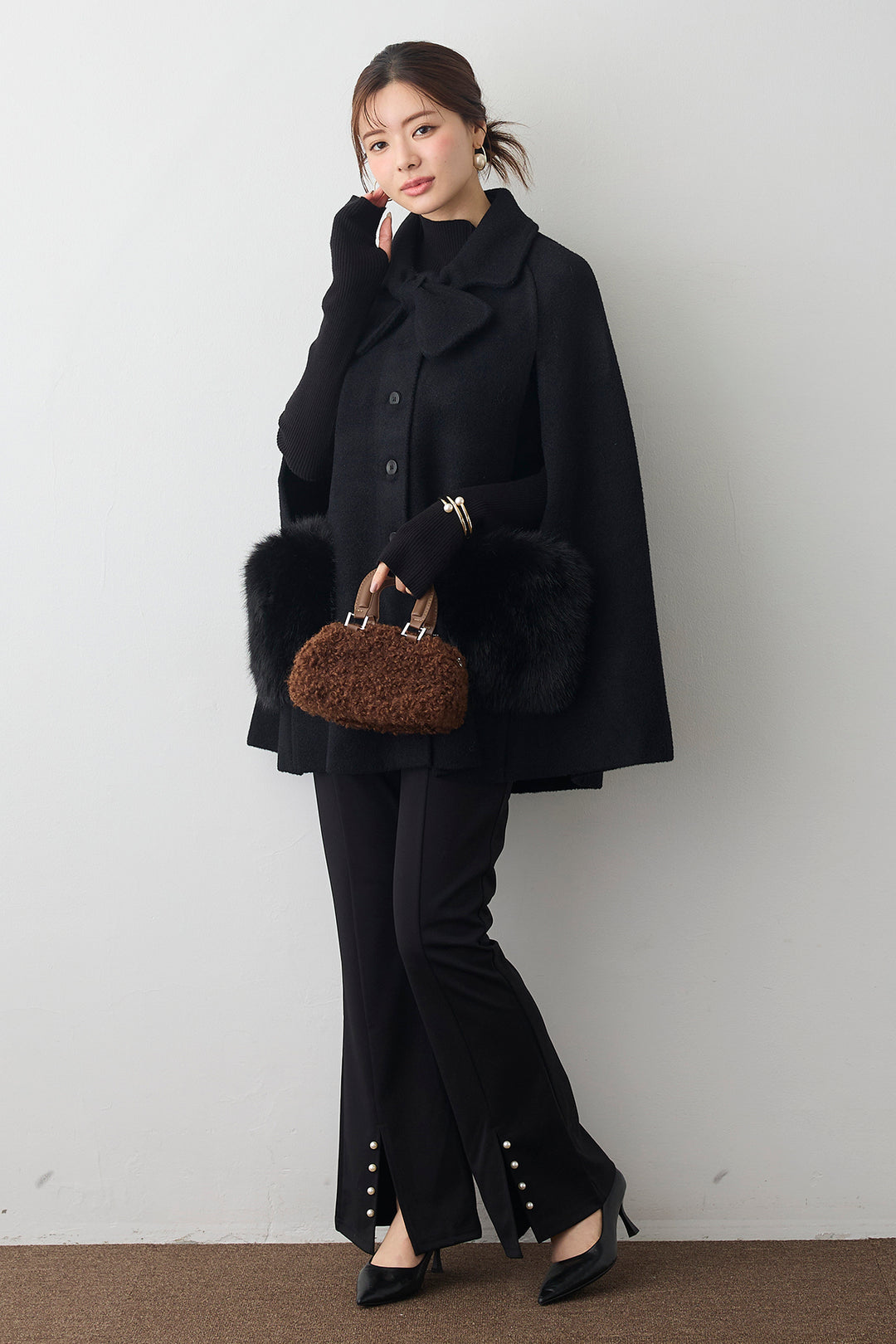 [予約/SET]ベーシックフィンガーホールリブニット+ウールタッチファーポケットポンチョコート(2set)