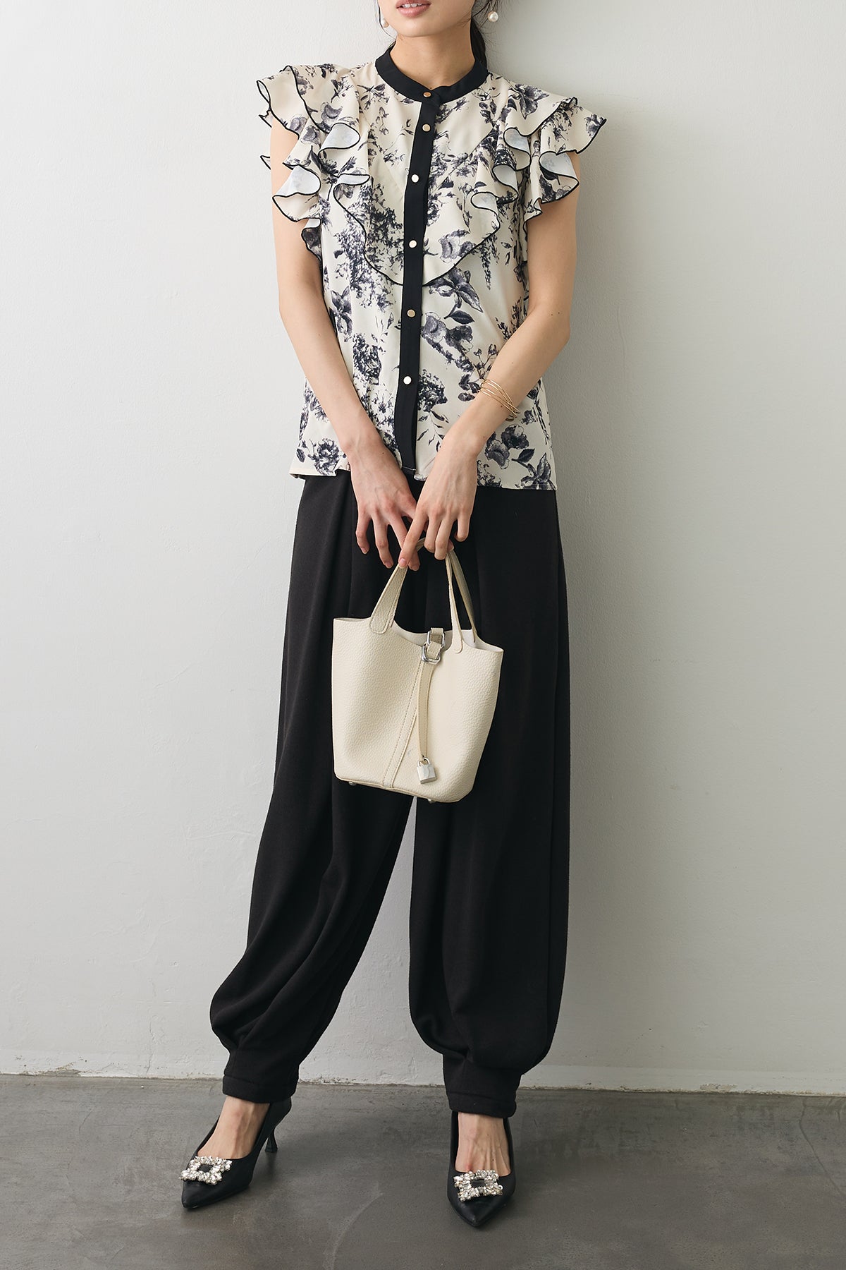 黒いフリル付き　シルクパンツ シルクフリルパンツ ｜ハウス オブ ロータス＜HOUSE OF LOTUS＞公式サイト