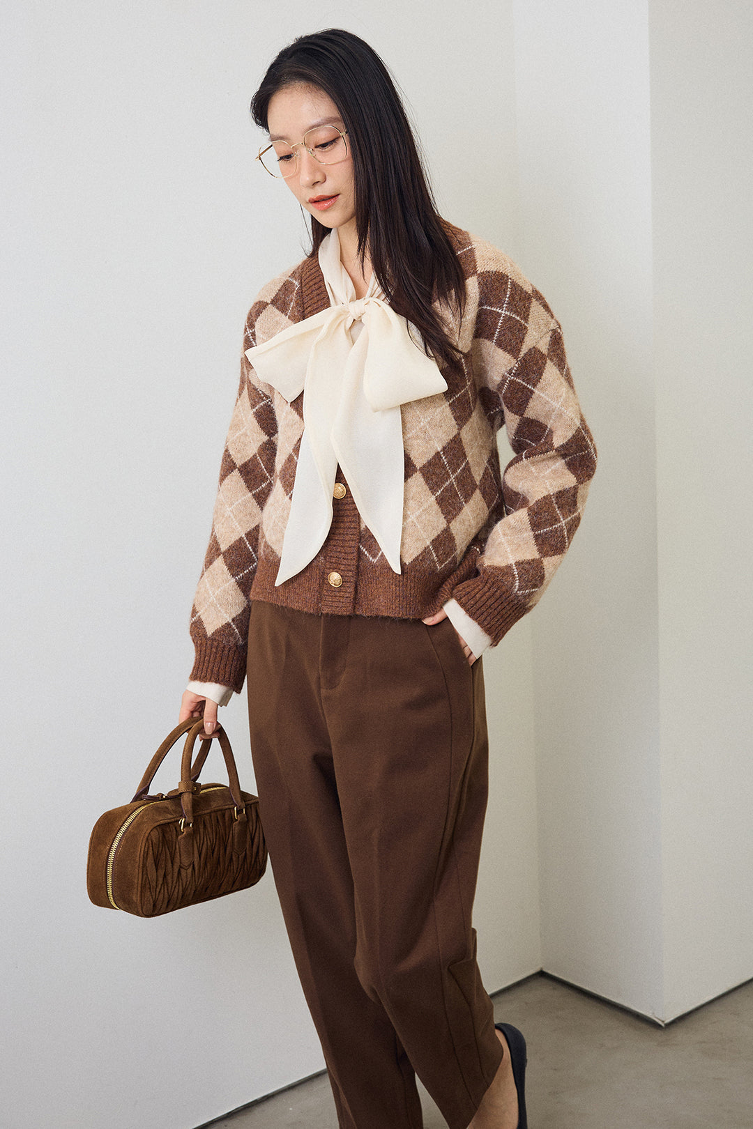 [予約/SET]前後2wayリボンシアーブラウス+アーガイル柄ゴールドボタンニットカーデ(2set)