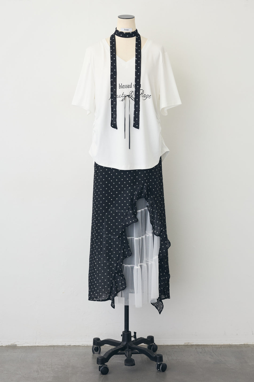 [予約]ポイントリボンTシャツドットスカートセット