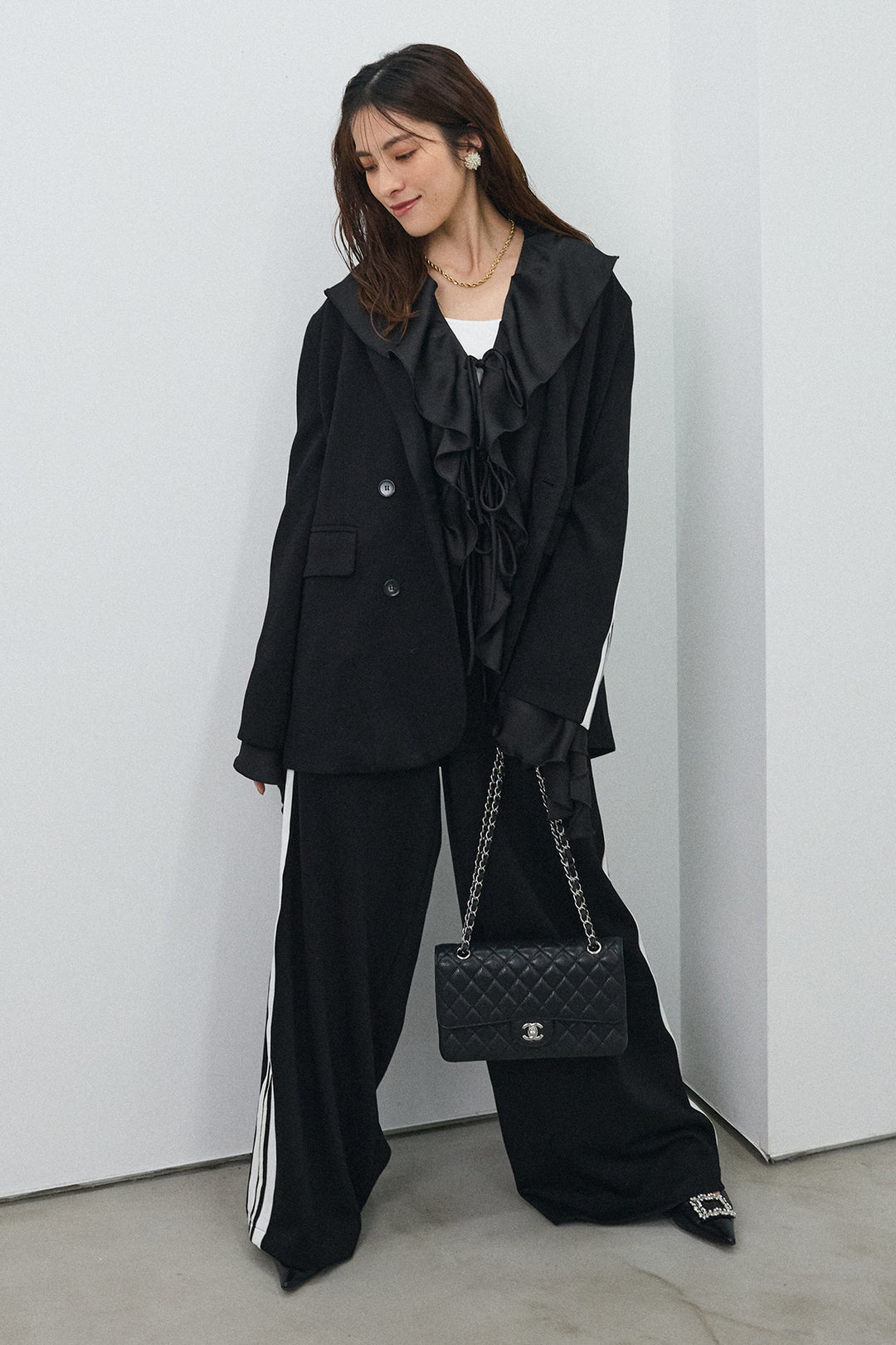 [予約/SET]サテンフリルベルスリーブブラウス+サイドラインマニッシュセットアップ(2set)