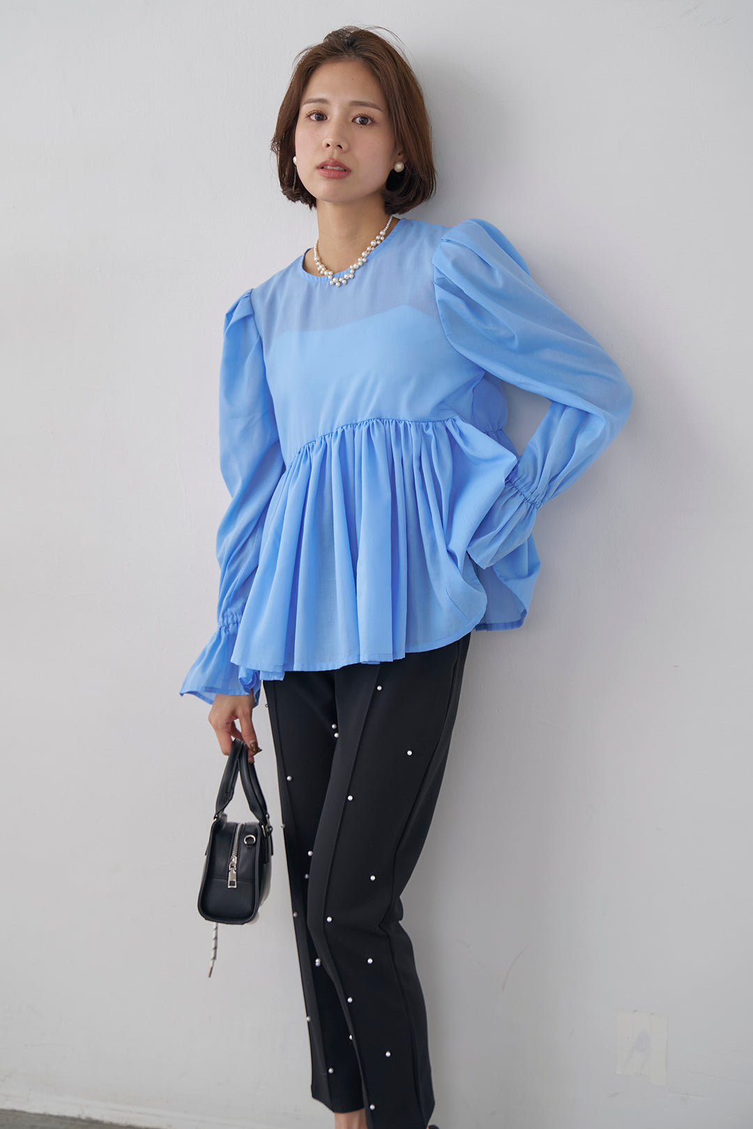 [予約]パフショルダーペプラムギャザーブラウス