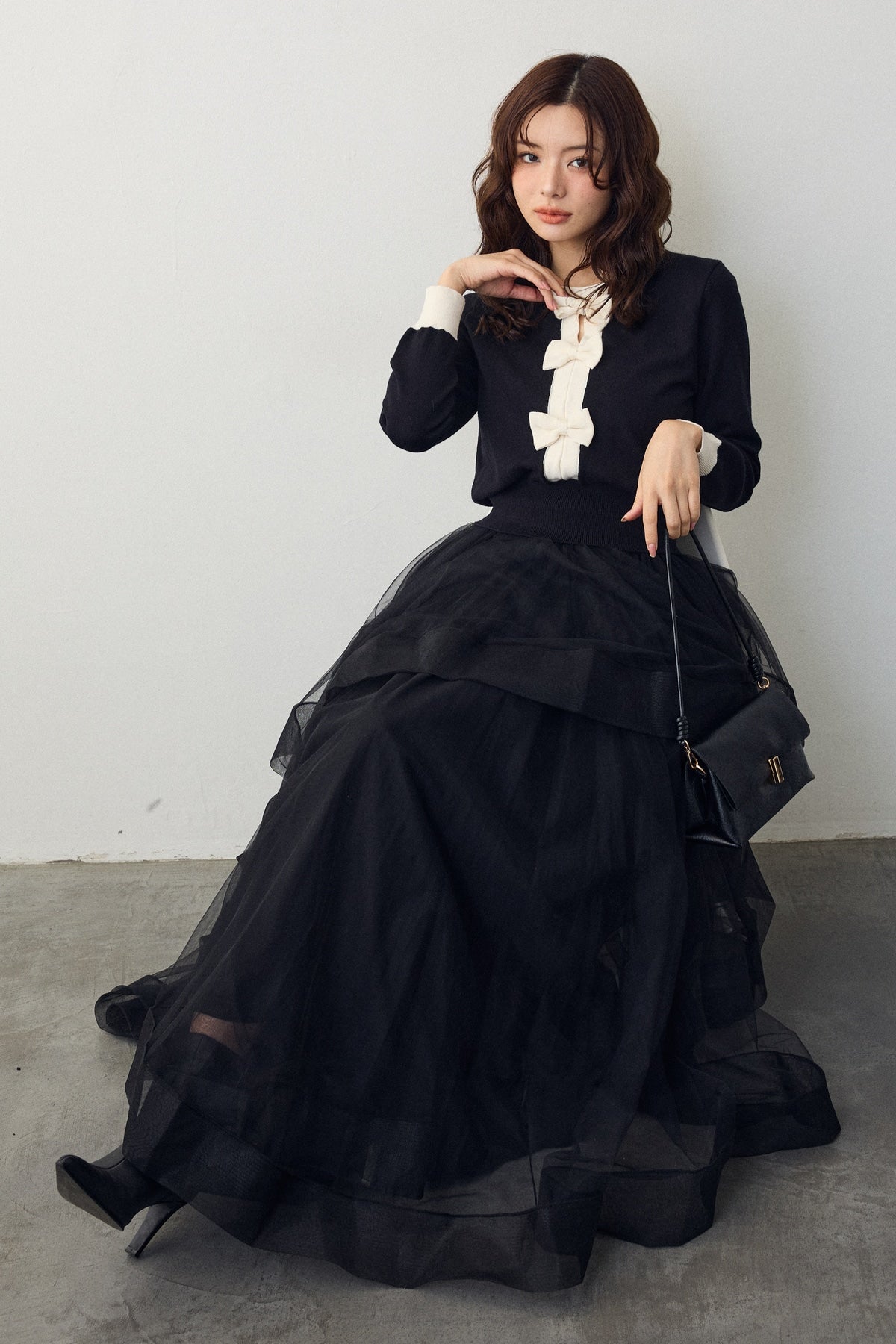 【新品】Frene ランダムフリルティアードボリュームスカート ブラック 予約/SET]アシメケープタンクニットセット+ランダムフリルティアード