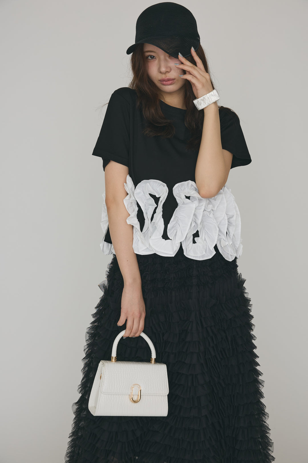 [予約/SET]フリルウェーブヘムカットTシャツ+ホイップチュールティアードスカート(2set)