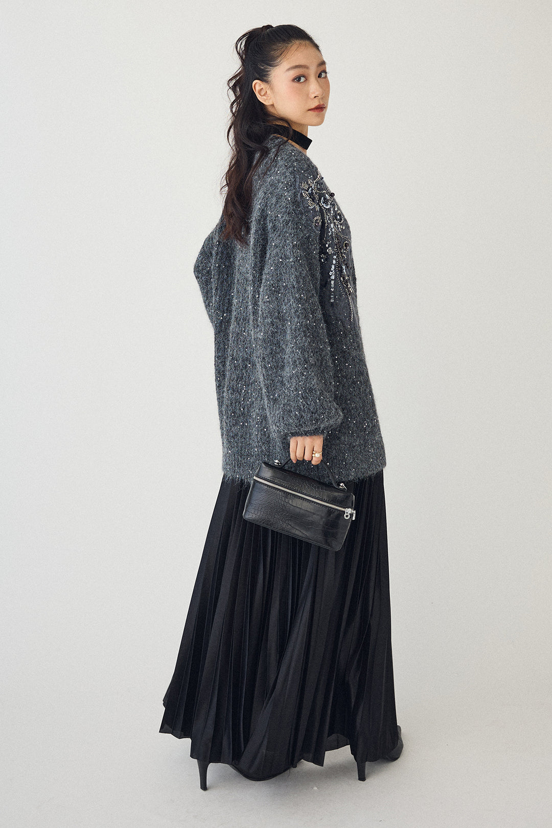 [予約/SET]ビーズフラワースパンコールシャイニーニットカーデ+シャイニープリーツサテンスカート(2set)