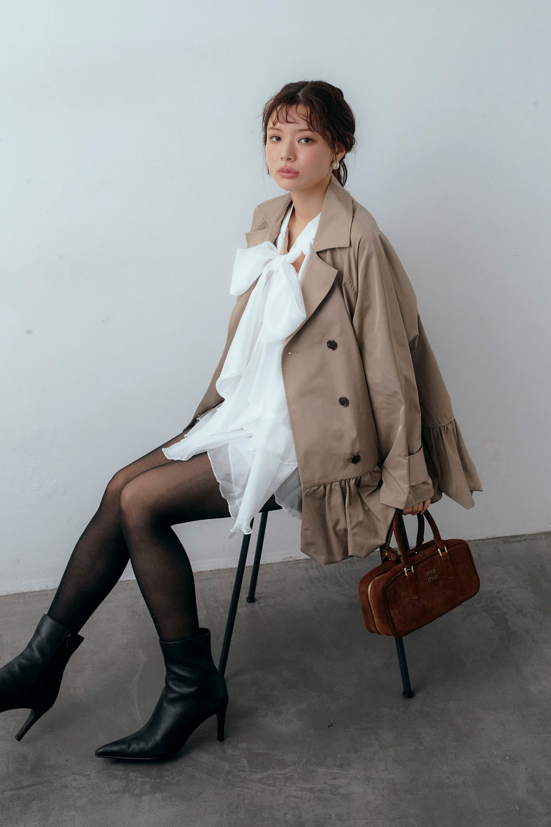 [予約/SET]フロントBIGリボンティアードエアリーチュニック+バルーンヘムミディ丈トレンチコート(2set)