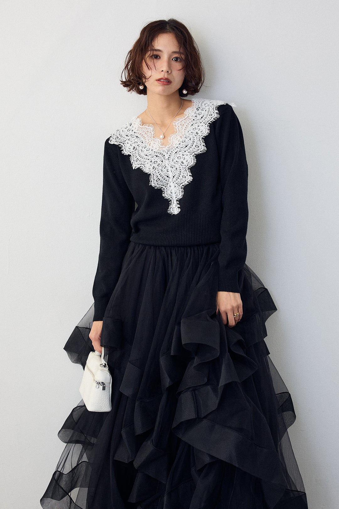 [予約/SET]Vレースデザインニットプルオーバー+ランダムフリルティアードボリュームスカート(2set)