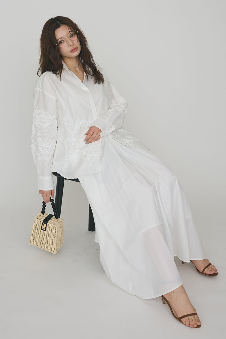 [予約/SET]フラワー刺繍モチーフオーバーシャツ+ギャザーフレア綿タッチスカート(2set)