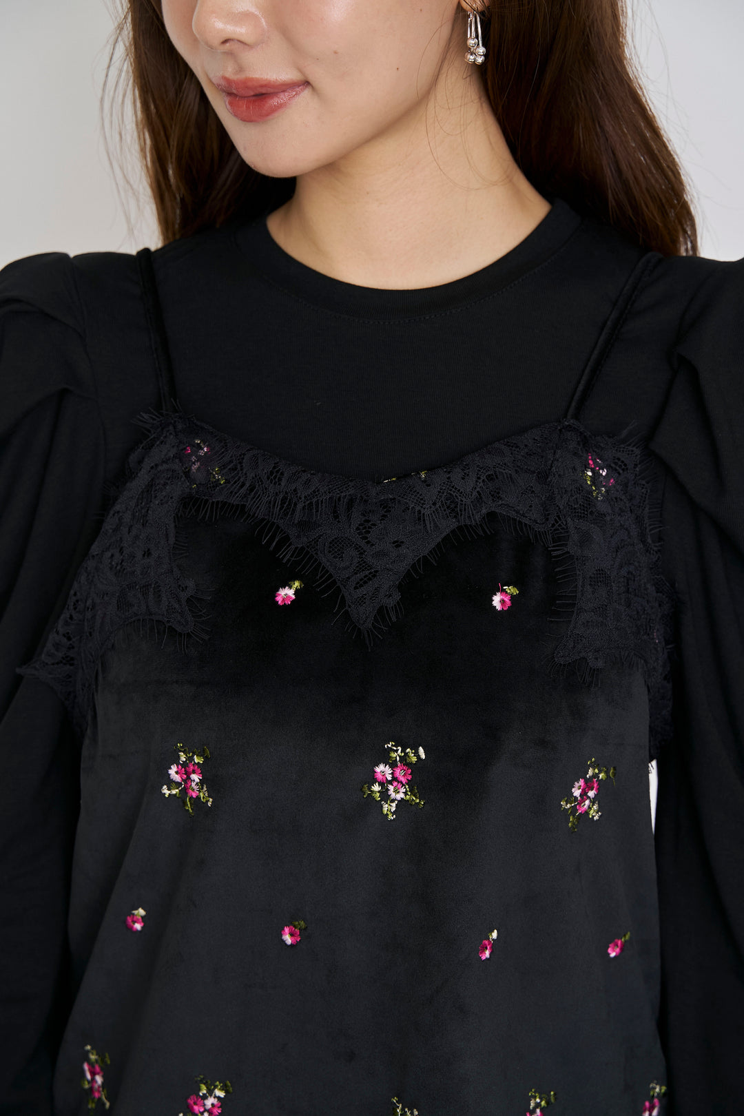 [予約]ベロアフラワー刺繍レースドッキングキャミ
