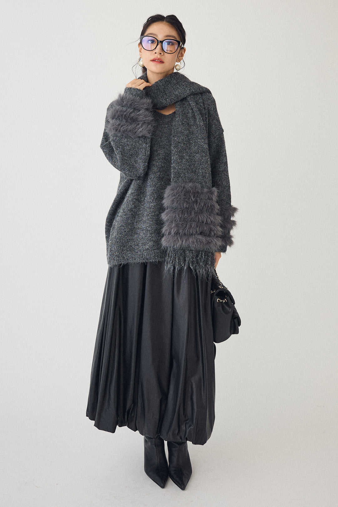 [予約/SET]マフラー付きファーラインデザインニットカーデ+レザーライクバルーンスカート(2set)