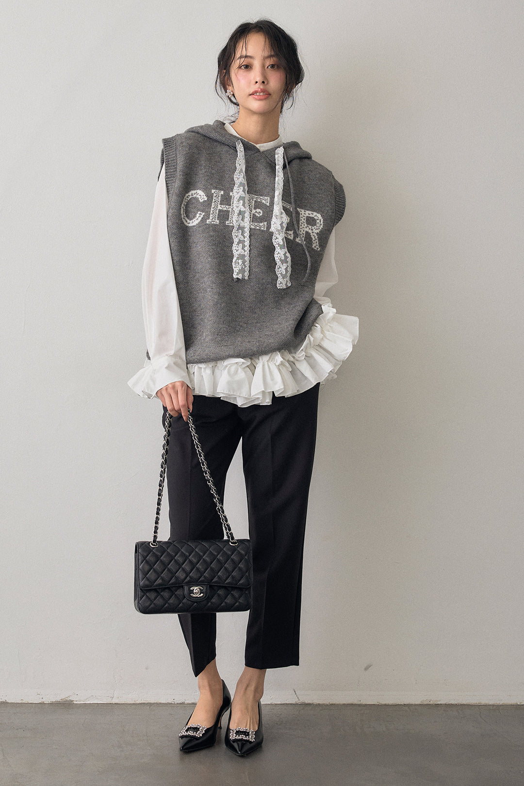 [予約/SET]レースリボンロゴフードスリーブレスニット+タックテーパードパンツ(2set)