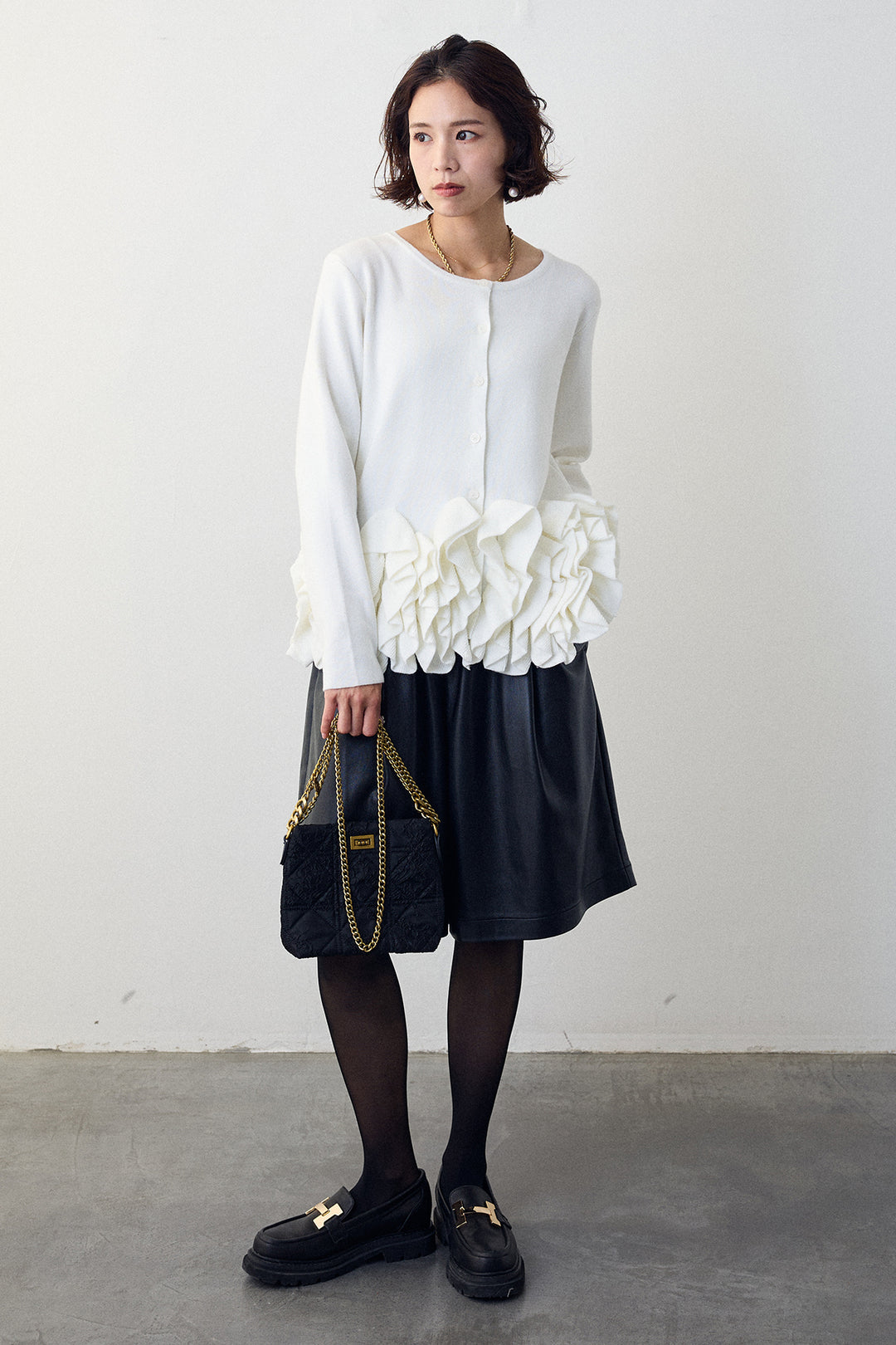 [予約/SET]フリルホイップニットカーディガン+レザーライクハーフパンツ(2set)