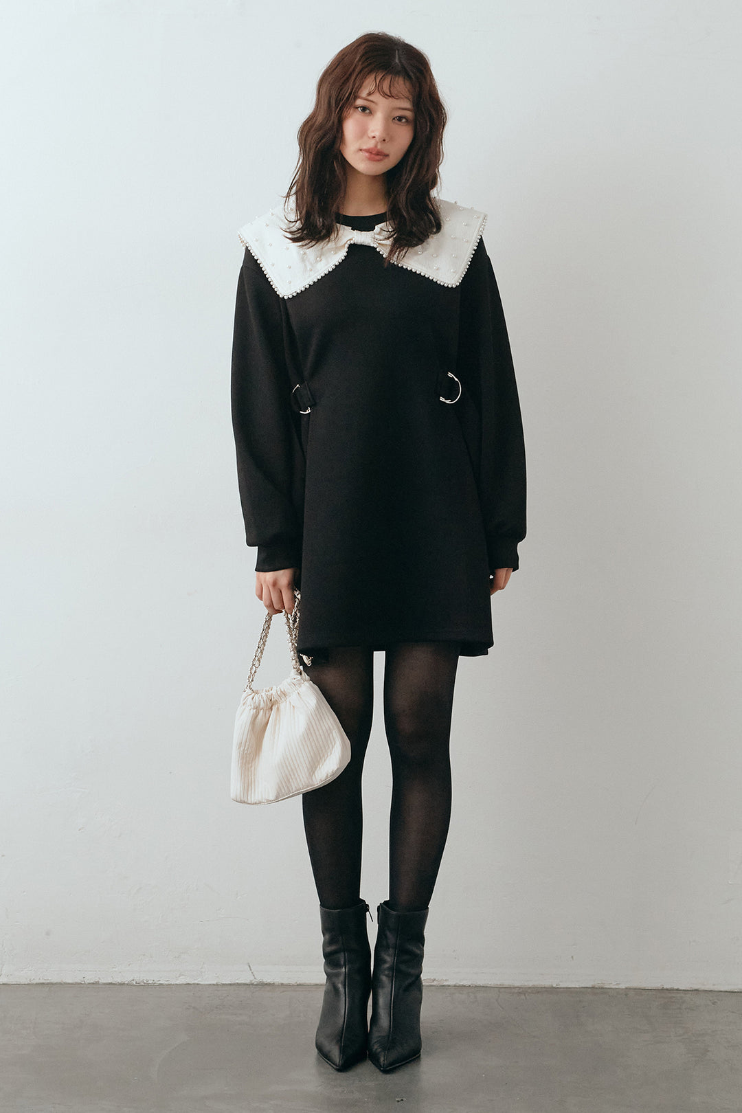 [予約]リボンパールモチーフウエストベルトミニワンピ