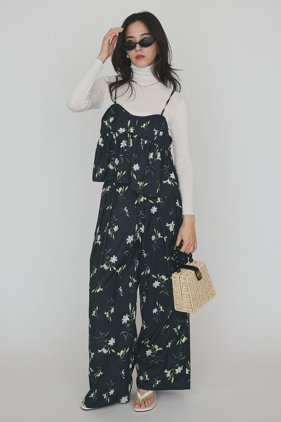 [予約/SET]シックフラワービスチェキャミソール+シックフラワータックワイドパンツ(2set)