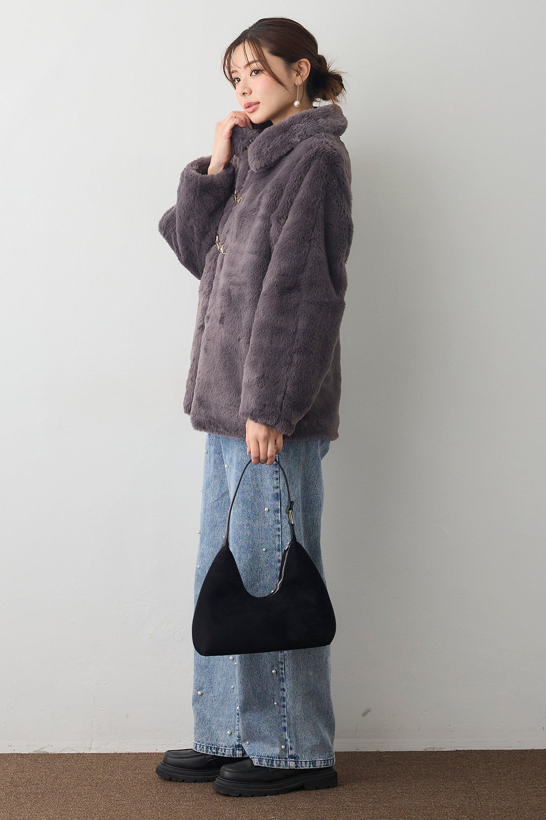 [予約/SET]ビット付きフェイクファーコート+パールスタッズストレートハイウエストデニム(2set)