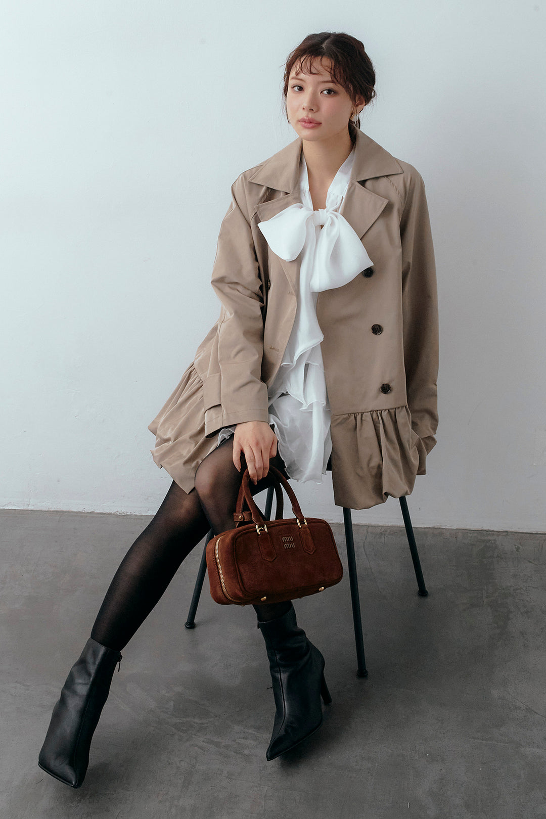 [予約/SET]フロントBIGリボンティアードエアリーチュニック+バルーンヘムミディ丈トレンチコート+メランジニットショートパンツ(3set)