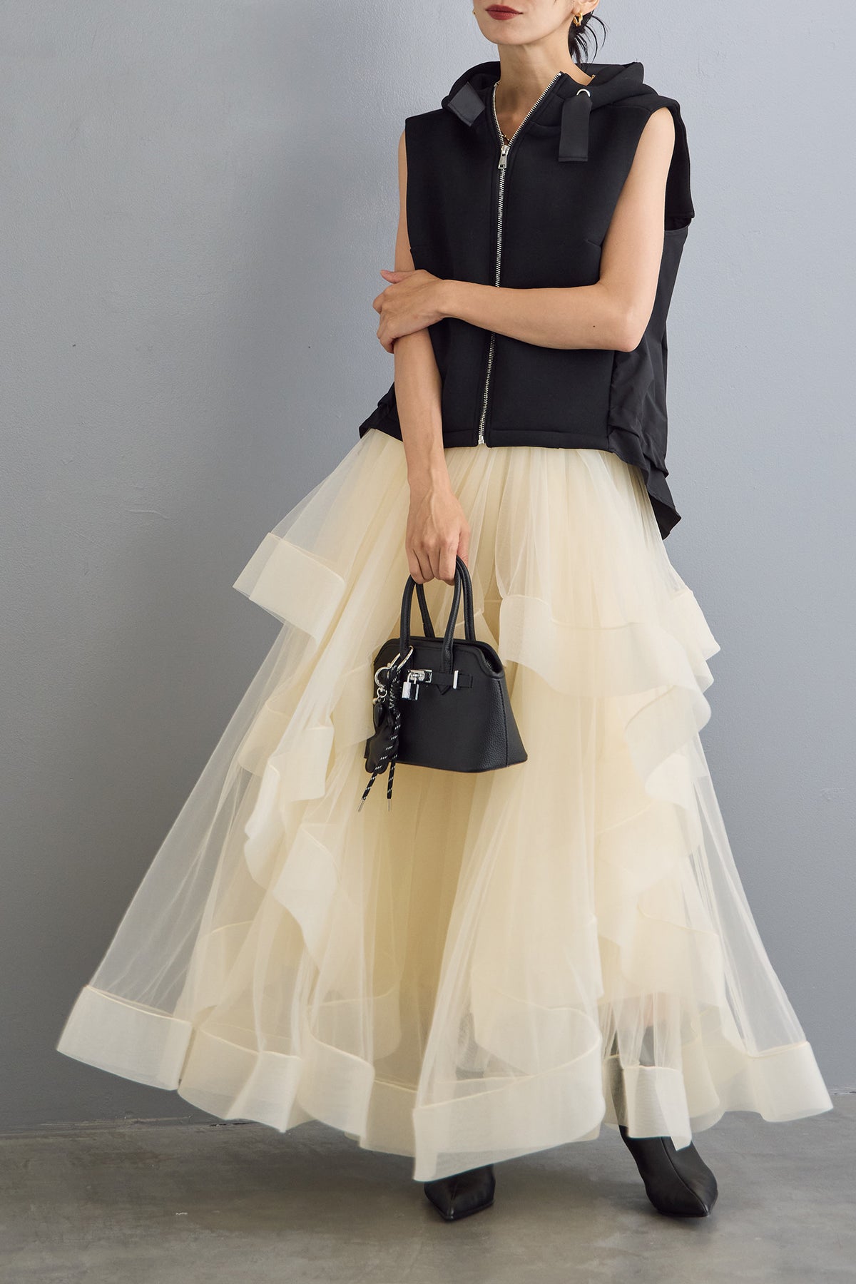 予約/SET]リボンフード異素材切り替えトップス+ランダムフリル