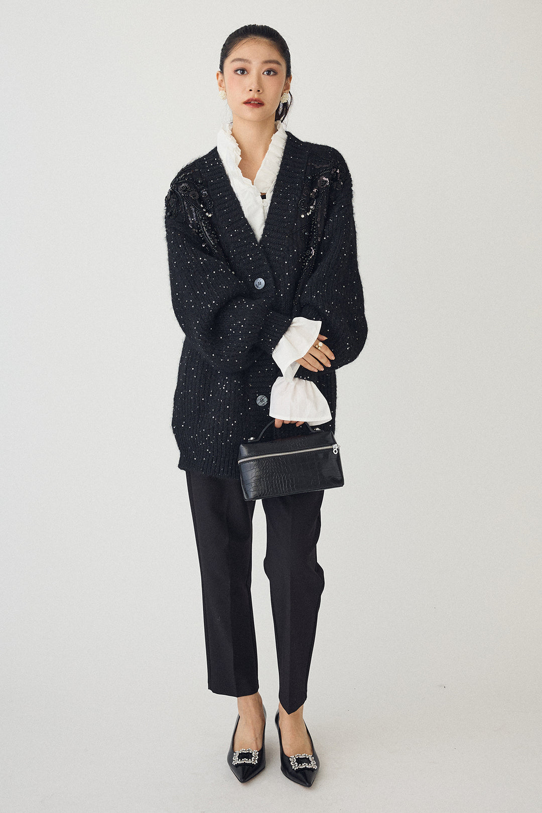 [予約/SET]ダブルプリーツカラーブラウス+ビーズフラワースパンコールシャイニーニットカーデ+タックテーパードパンツ(3set)